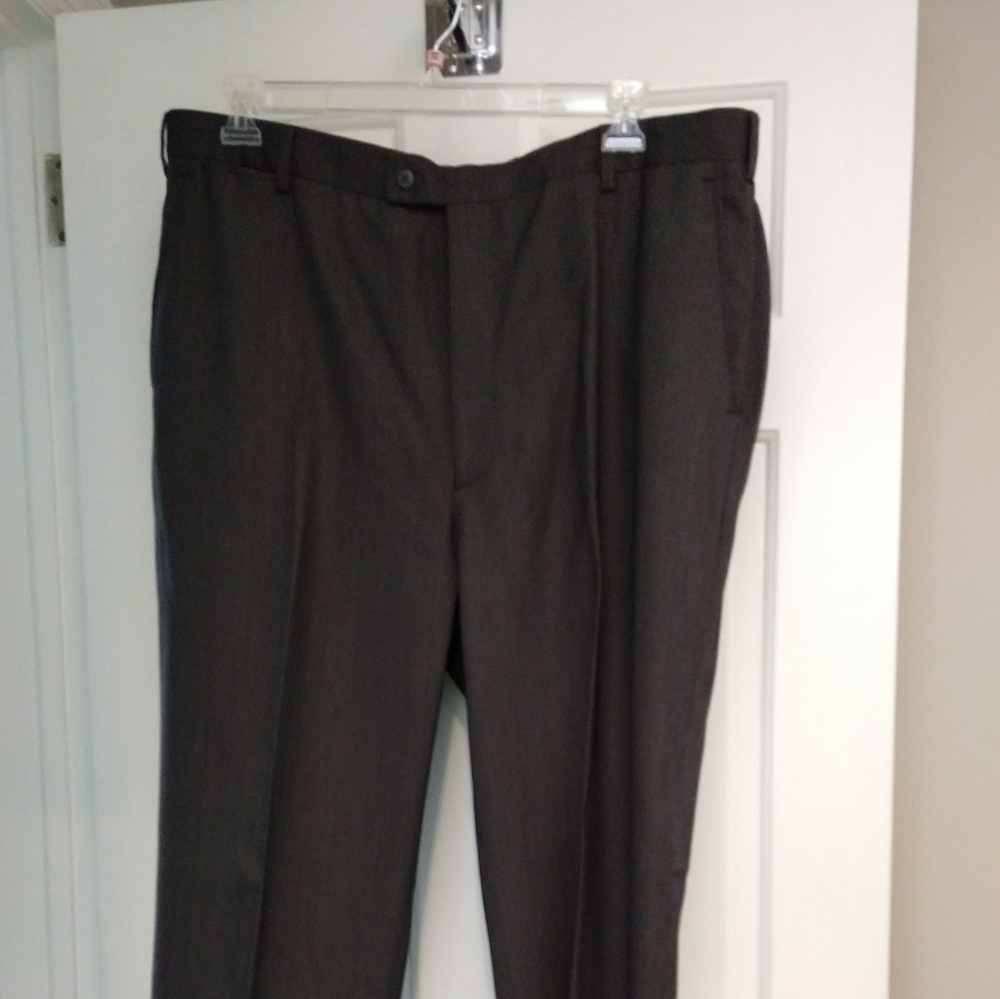 Men's Trousers Louis Rafael 40W x 29L NWOT